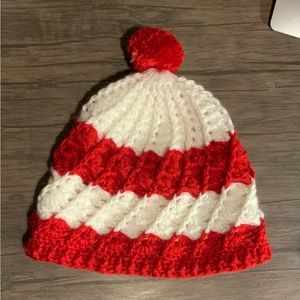 Crocheted Scalloped Spiral Hat.